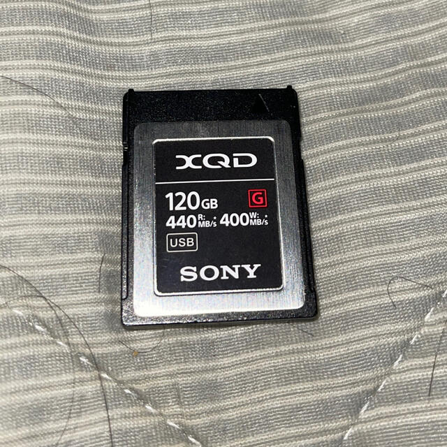 SONY(ソニー)のソニー SONY QD-G120F J [XQDメモリーカード 120GB] スマホ/家電/カメラのカメラ(その他)の商品写真