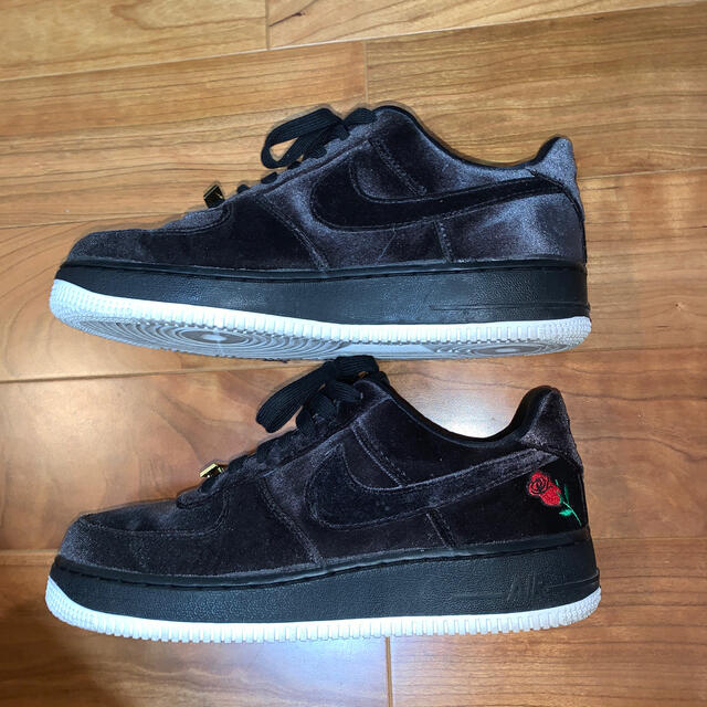 NIKE(ナイキ)のnike  AF 1  LOW  rose velvet レディースの靴/シューズ(スニーカー)の商品写真