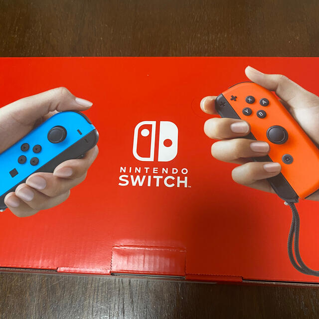 Nintendo Switch(ニンテンドースイッチ)のNintendo Switch ネオン　新品未使用 エンタメ/ホビーのゲームソフト/ゲーム機本体(家庭用ゲーム機本体)の商品写真