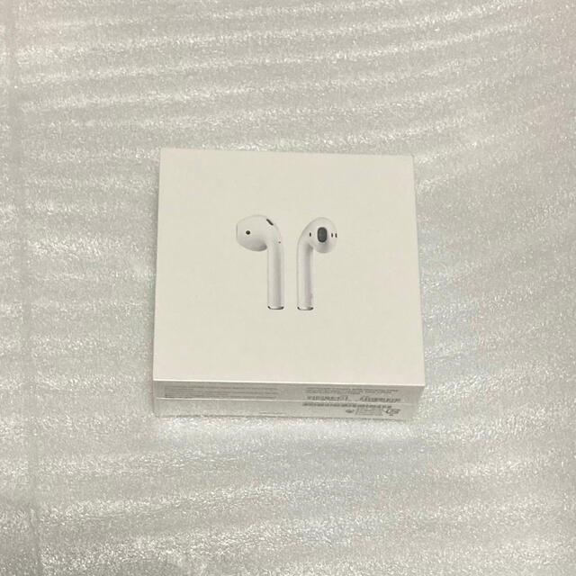 オーディオ機器【純正品】Apple AirPods with Charging Case