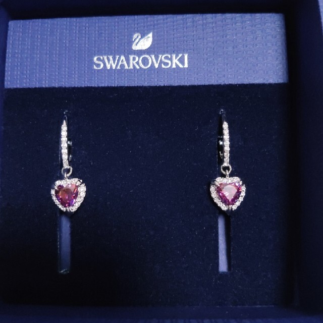 最終値下げ 新品 未使用 SWAROVSKI スワロフスキー ピアス