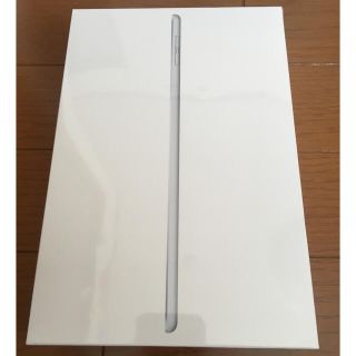 アイパッド(iPad)の【新品未開封】ipad mini5 wifiモデル64GB シルバーカラー(タブレット)