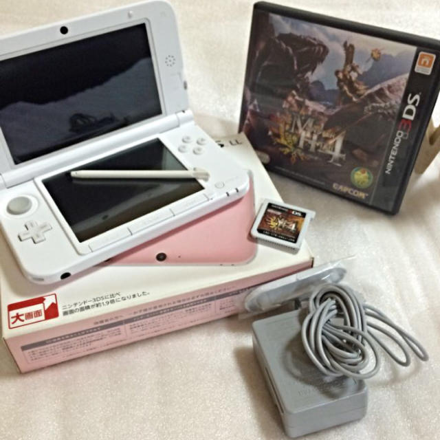 任天堂3DSLL+ソフト+ACアダプタ エンタメ/ホビーのゲームソフト/ゲーム機本体(携帯用ゲームソフト)の商品写真