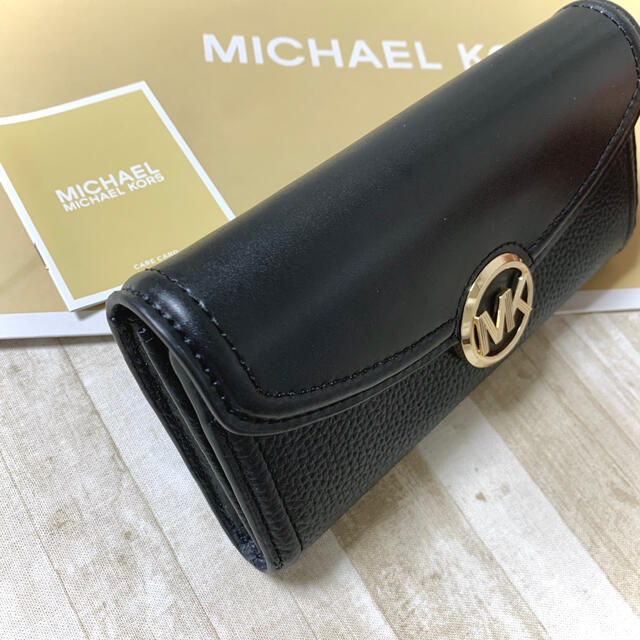 Michael Kors(マイケルコース)の新品未使用 マイケルコース ブラック MK ゴールド ロゴ レザー 長財布 レディースのファッション小物(財布)の商品写真