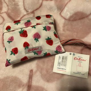 キャスキッドソン(Cath Kidston)の🍓新品 キャス•キッドソン  いちご トート エコバッグ 折りたたみ (エコバッグ)