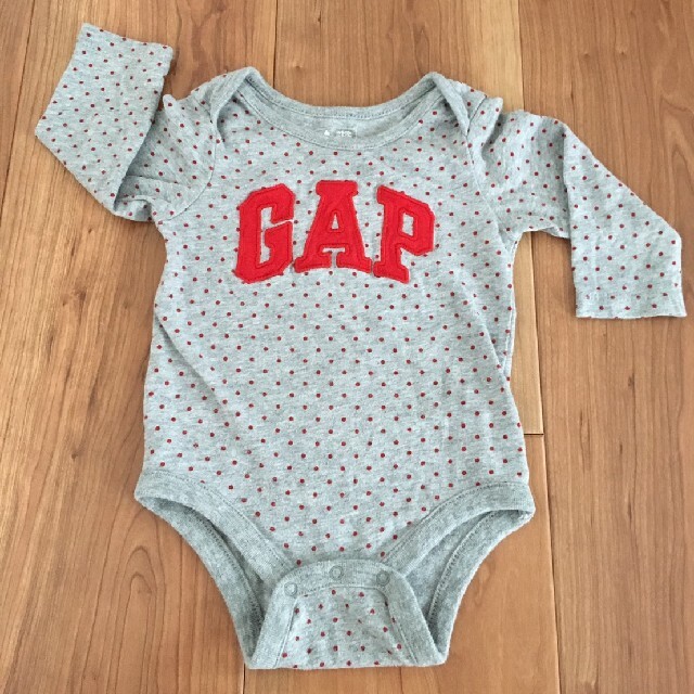 babyGAP(ベビーギャップ)の70サイズ  ロンパース キッズ/ベビー/マタニティのベビー服(~85cm)(ロンパース)の商品写真