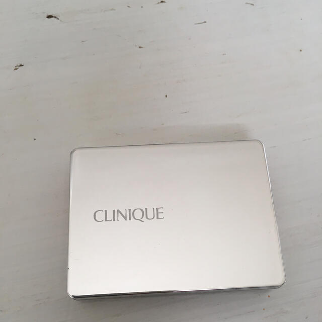 CLINIQUE(クリニーク)の CLINIQUE オールアバウトシャドウデュオ14 コスメ/美容のベースメイク/化粧品(アイシャドウ)の商品写真