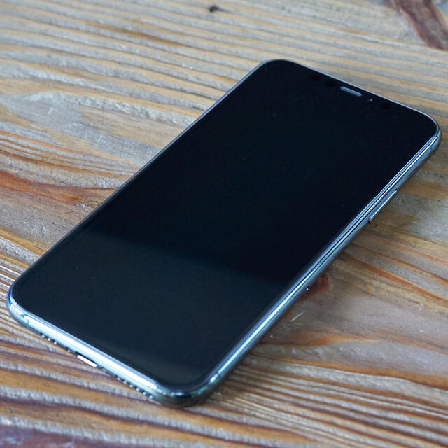 iPhone(アイフォーン)のiphone 11 pro 64GB ミッドナイトグリーン SIMフリー スマホ/家電/カメラのスマートフォン/携帯電話(スマートフォン本体)の商品写真