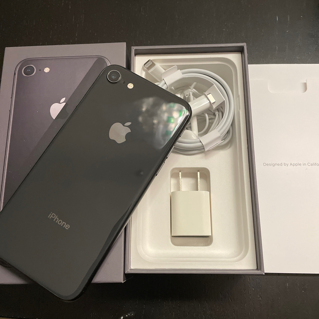 iPhone8 64GB ブラック 美品 完動品 人気ブランドを aulicum.com-日本 ...