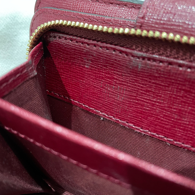 Furla(フルラ)のFURLA フルラ 二つ折り財布　【赤、ワインレッド】 レディースのファッション小物(財布)の商品写真