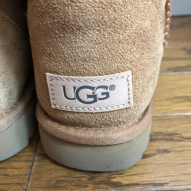 UGG(アグ)のほぼ未使用❗️UGG アグ ムートンブーツ　ミドルブーツ　キャメル レディースの靴/シューズ(ブーツ)の商品写真