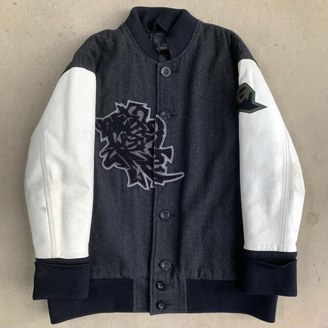 A BATHING APE(アベイシングエイプ)のビンテージ 袖レザー スタジャン カレッジ ape フルデコ セミデコ メンズのジャケット/アウター(スタジャン)の商品写真