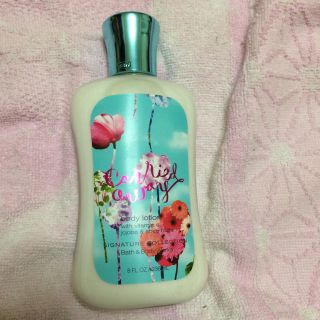 バスアンドボディーワークス(Bath & Body Works)のボディーローション(ボディローション/ミルク)