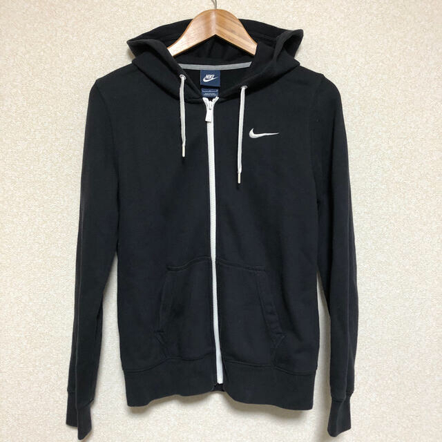 NIKE(ナイキ)の93. NIKE ナイキ パーカー ワンポイントロゴ レディースのトップス(パーカー)の商品写真