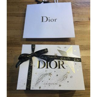 クリスチャンディオール(Christian Dior)のクリスチャンディオール  スノーエッセンス　ホリデイ　ポーチつき　Dior (コフレ/メイクアップセット)