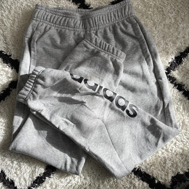 adidas(アディダス)のadidas スエットズボン キッズ/ベビー/マタニティのキッズ服男の子用(90cm~)(パンツ/スパッツ)の商品写真