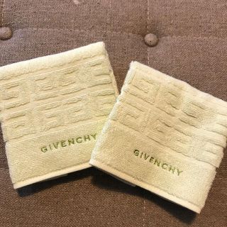 ジバンシィ(GIVENCHY)の新品　GIVENCHY ジバンシー　ハンドタオル　ハンカチ  はんかち(ハンカチ/ポケットチーフ)