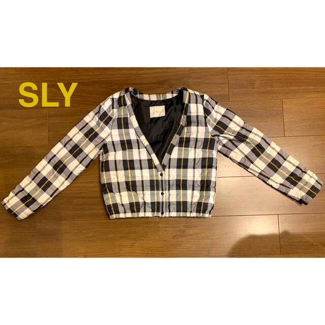 SLY(スライ)のSLY ライトダウン(収納袋付き) レディースのジャケット/アウター(ダウンジャケット)の商品写真