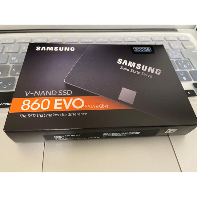 SAMSUNG(サムスン)の【新品未開封】SAMSUNG SSD 860 EVO MZ-76E500B/IT スマホ/家電/カメラのPC/タブレット(PCパーツ)の商品写真