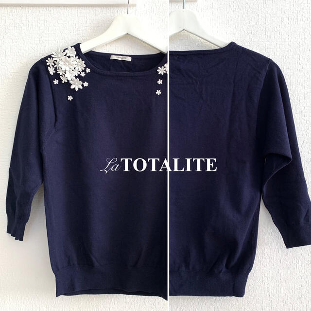 La TOTALITE(ラトータリテ)のラトータリテ✴︎肩花コサージュの上品ニット♡ レディースのトップス(ニット/セーター)の商品写真