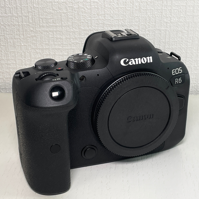 Canon(キヤノン)のCanon キャノン EOS R6 Kit キット　24-105 stm スマホ/家電/カメラのカメラ(ミラーレス一眼)の商品写真
