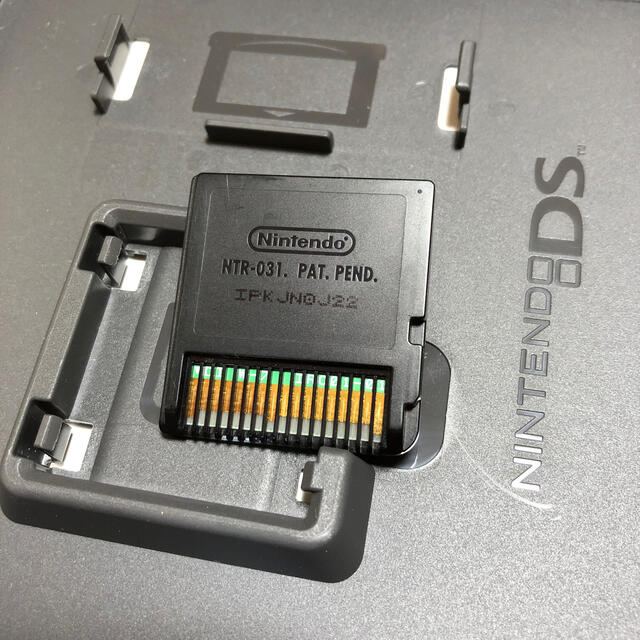 ニンテンドーDS(ニンテンドーDS)のポケットモンスター ハートゴールド DS エンタメ/ホビーのゲームソフト/ゲーム機本体(携帯用ゲームソフト)の商品写真