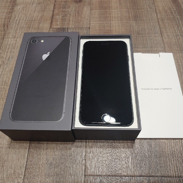 iphone 8 64gb au simフリー スペースグレー64gbバッテリー