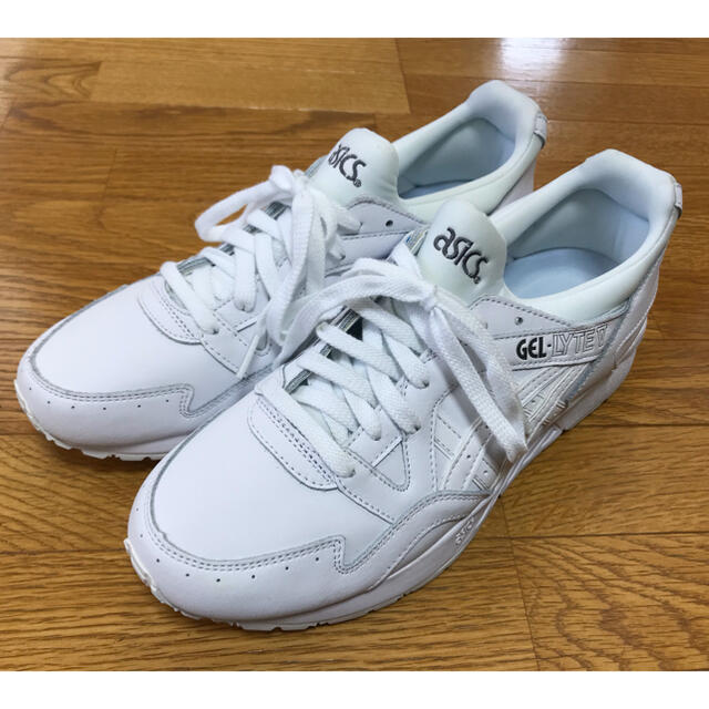 asics(アシックス)のいけ様専用 asics GEL-LYTE V  TQ6R3L 27.5cm 新品 メンズの靴/シューズ(スニーカー)の商品写真