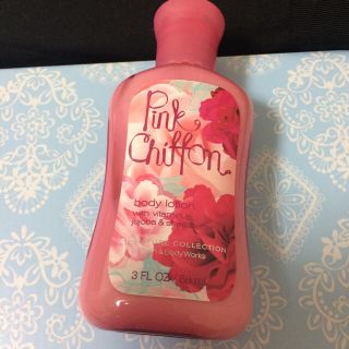 バスアンドボディーワークス(Bath & Body Works)のボディローション(ボディローション/ミルク)