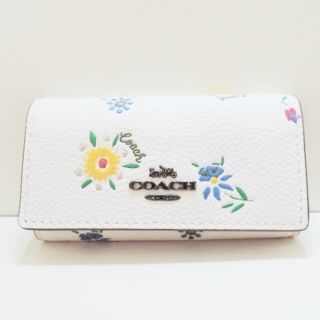 コーチ(COACH)のコーチ キーケース美品  - 1338 白×マルチ(キーケース)