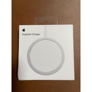 アップル(Apple)のMagSafe充電器　新品未使用(バッテリー/充電器)