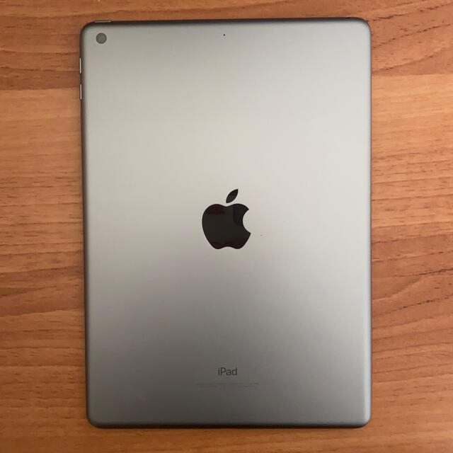 iPad 6世代 32GB Wi-Fiモデル 1