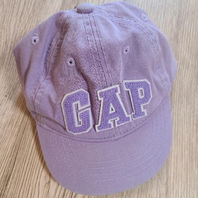 babyGAP(ベビーギャップ)のGAP子供用キャップ キッズ/ベビー/マタニティのこども用ファッション小物(帽子)の商品写真