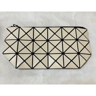 イッセイミヤケ(ISSEY MIYAKE)のBAOBAO ISSEY MIYAKE ポーチ(ポーチ)