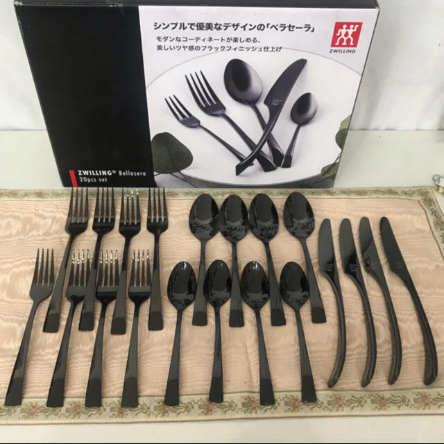 Zwilling J.A. Henckels(ツヴィリングジェイエーヘンケルス)のツヴィリング ZWILLING カトラリーセット 20pc ブラック 黒 インテリア/住まい/日用品のキッチン/食器(カトラリー/箸)の商品写真