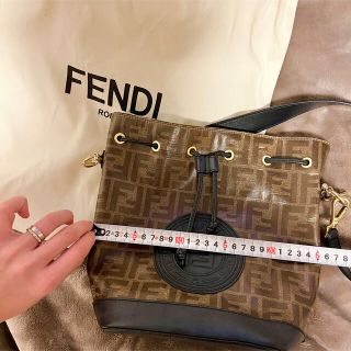 フェンディ(FENDI)のルル様☻専用(ショルダーバッグ)