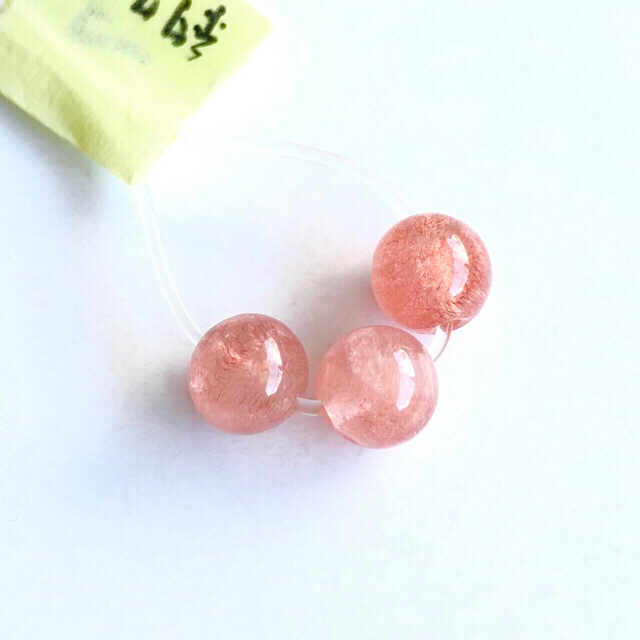各種パーツ 7 ロシア産ストロベリークォーツ粒売り3粒 7mmビーズ 苺 ...