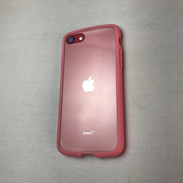 Apple(アップル)のiPhone SE 64GB 第2世代au本体　RED フィルム　ケース付 スマホ/家電/カメラのスマートフォン/携帯電話(スマートフォン本体)の商品写真