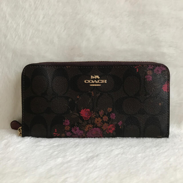 COACH 花柄長財布