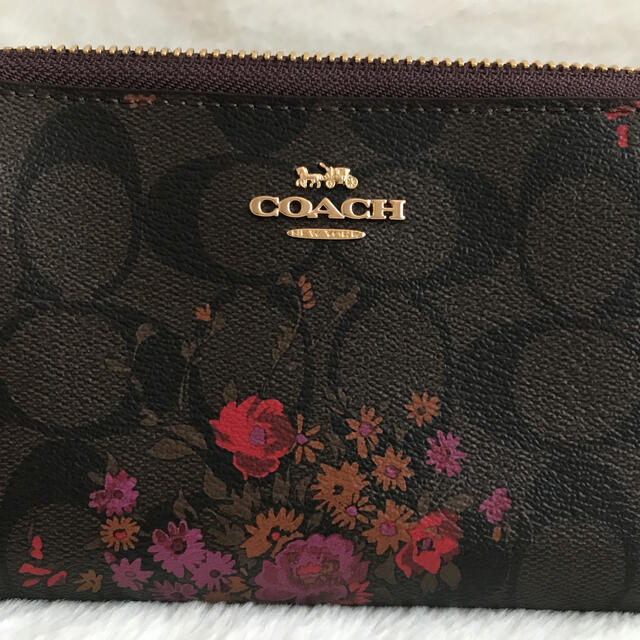 COACH(コーチ)のCOACH 花柄長財布 レディースのファッション小物(財布)の商品写真