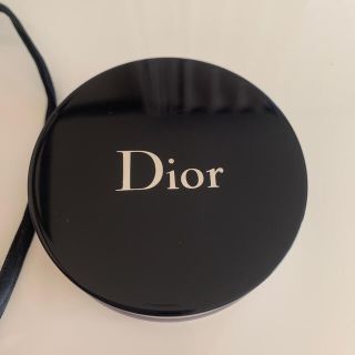 ディオール(Dior)のDior ディオール　お粉　フェイスパウダー(フェイスパウダー)