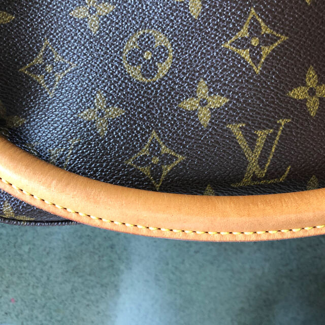 LOUIS VUITTON(ルイヴィトン)のVUITTON ヴィトン モノグラム ルーピング MM M51146 レディースのバッグ(ショルダーバッグ)の商品写真