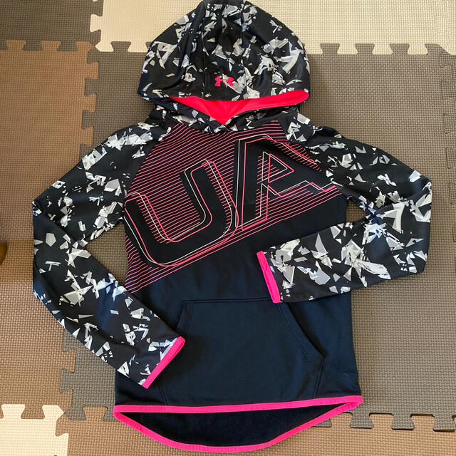 UNDER ARMOUR(アンダーアーマー)の専用 under armour トップス キッズ/ベビー/マタニティのキッズ服女の子用(90cm~)(Tシャツ/カットソー)の商品写真