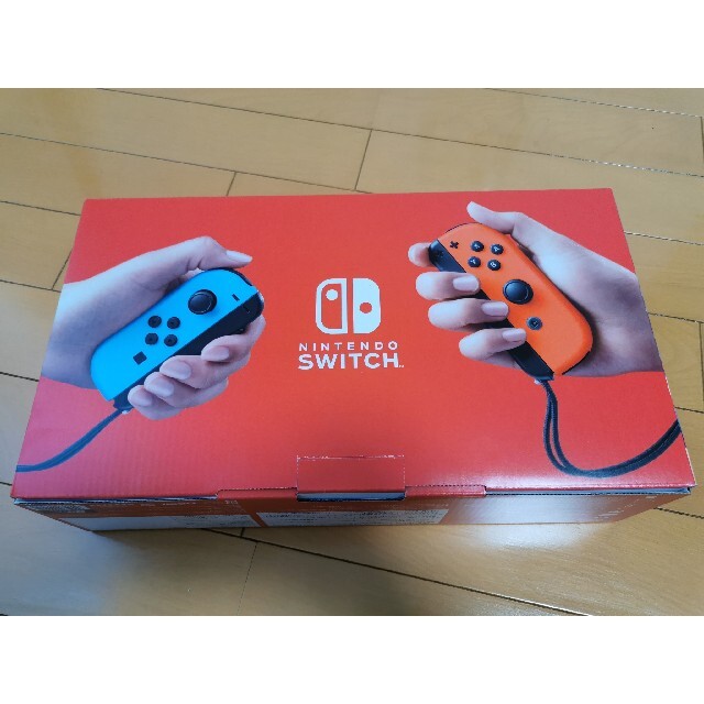 新品　ニンテンドースイッチ　ネオンブルー＆レッド