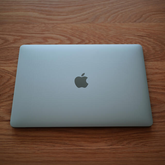 MacBook Pro 13インチ 256GB Touch Bar 2018