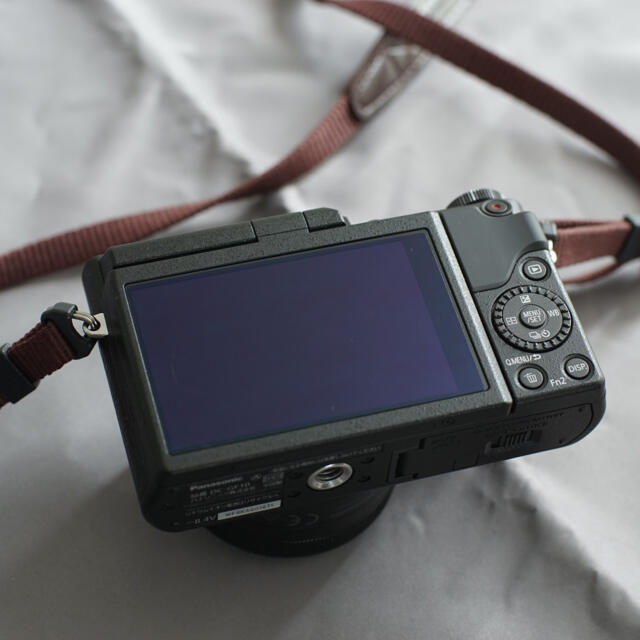 Panasonic(パナソニック)のパナソニック　LUMIX GF10 ダブルレンズキット　ブラック スマホ/家電/カメラのカメラ(ミラーレス一眼)の商品写真