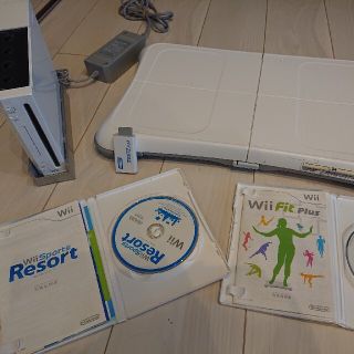 Wii Fit  ソフト 本体  Wiiリゾートのセット✨(家庭用ゲーム機本体)