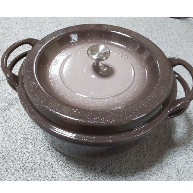 Vermicular(バーミキュラ)のバーミキュラ 鍋 ２６cm インテリア/住まい/日用品のキッチン/食器(鍋/フライパン)の商品写真