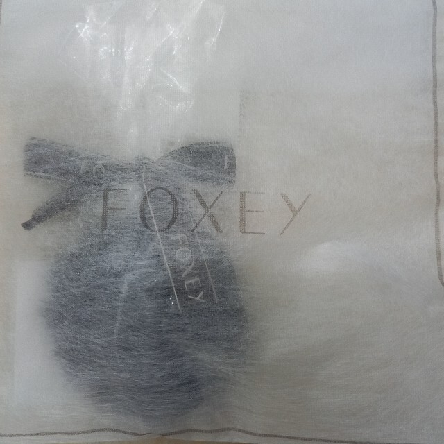 FOXEY(フォクシー)のFOXEY　オリジナルファー付きスマホリング レディースのアクセサリー(チャーム)の商品写真