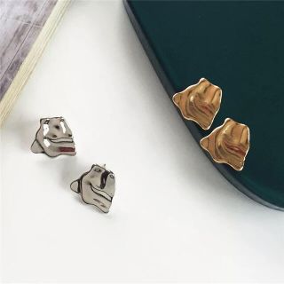 アーカー(AHKAH)のピアス　Pierce 韓国　(ピアス)